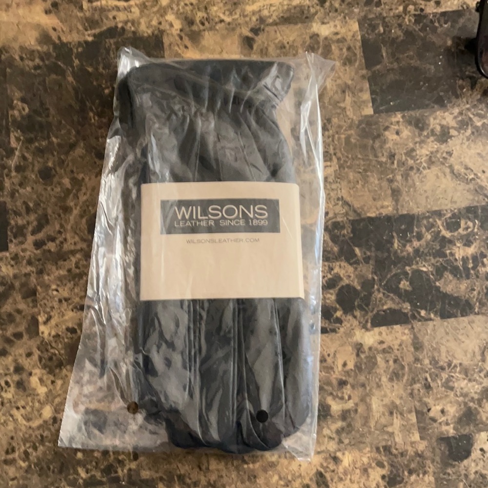 Men’s leather gloves